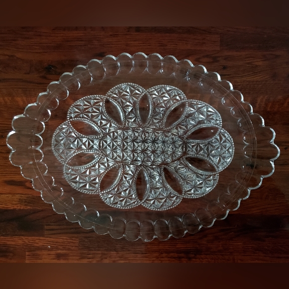 Vintage Early American Beaded Loop Glass Bread Platter - Picture 1 of 6